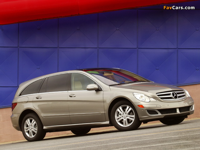 Pictures of Mercedes-Benz R 500 US-spec (W251) 2005–10 (640 x 480)