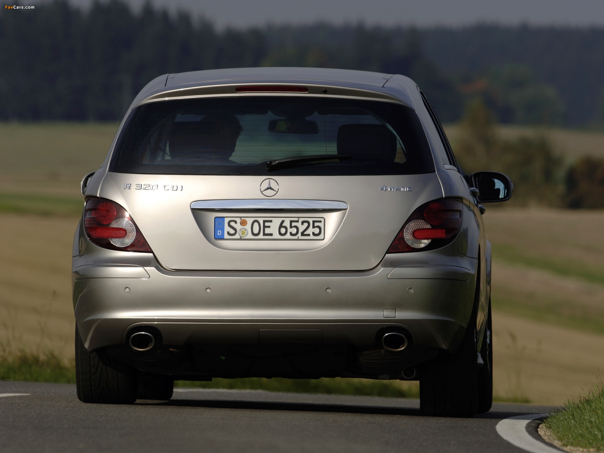 Pictures of Mercedes-Benz R 320 CDI (W251) 2006–10 (2048 x 1536)