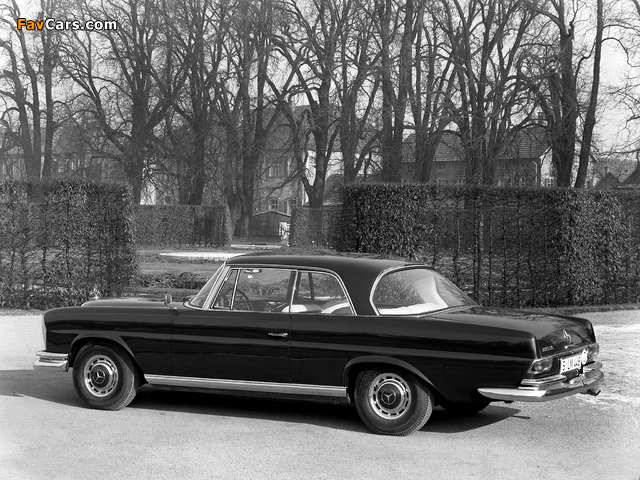 Images of Mercedes-Benz 220 SE Coupe (W111) 1961–65 (640 x 480)