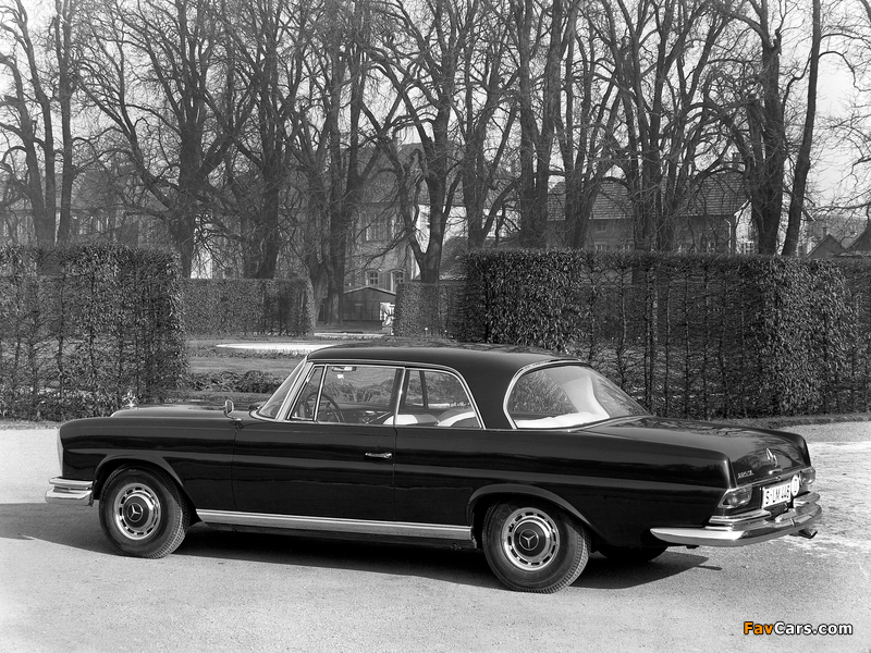 Images of Mercedes-Benz 220 SE Coupe (W111) 1961–65 (800 x 600)