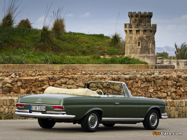 Images of Mercedes-Benz 220 SE Cabriolet (W111) 1961–65 (640 x 480)