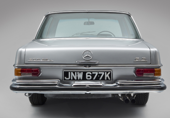 Images of Mercedes-Benz 300 SEL 6.3 UK-spec (W109) 1967–72