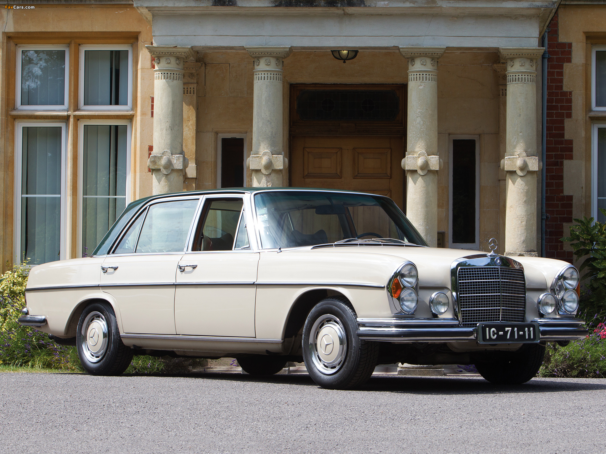 Images of Mercedes-Benz 300SEL 6.3 (W109) 1968–72 (2048 x 1536)