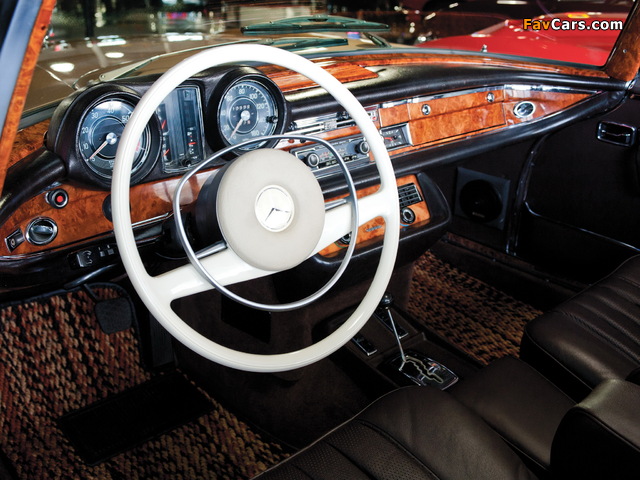 Images of Mercedes-Benz 280 SE 3.5 Cabriolet US-spec (W111) 1969–71 (640 x 480)