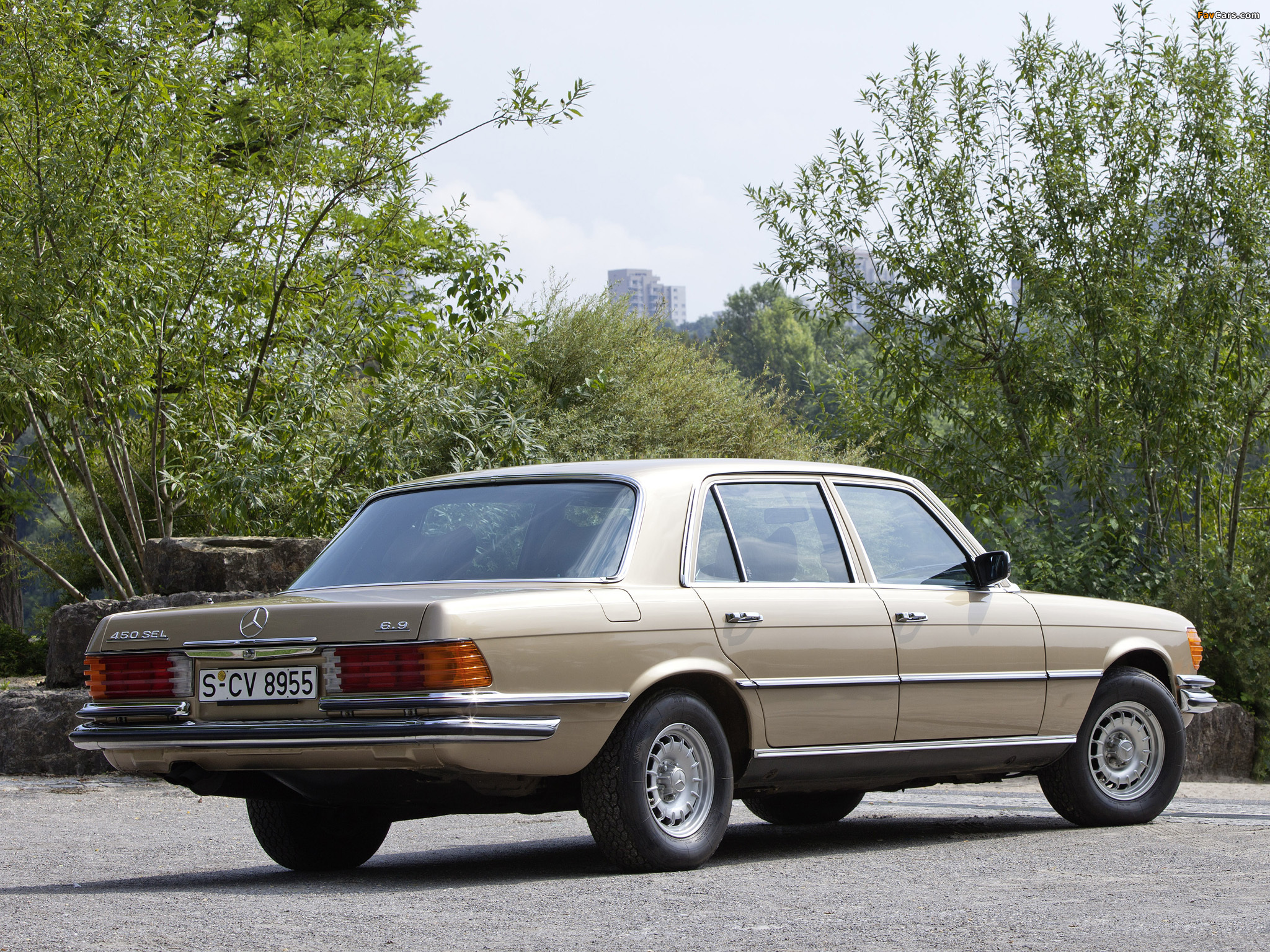 Images of Mercedes-Benz 450 SEL 6.9 (W116) 1975–80 (2048 x 1536)