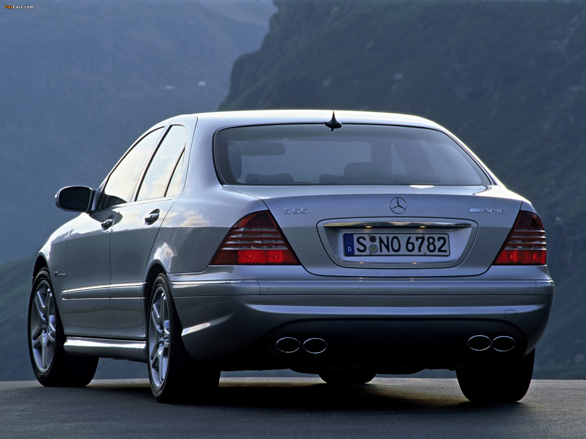 Images of Mercedes-Benz S 55 AMG (W220) 2002–05 (2048 x 1536)