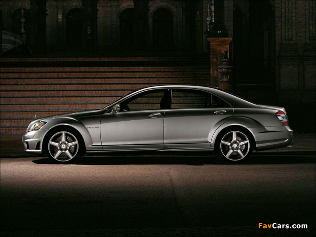 Images of Mercedes-Benz S 65 AMG (W221) 2006–09 (640 x 480)