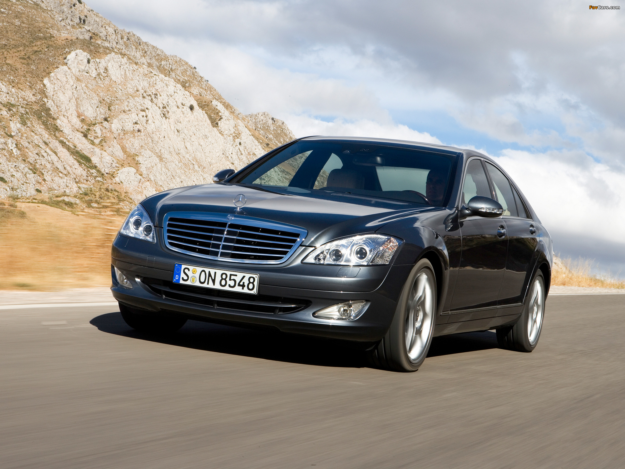Images of Mercedes-Benz S 500 4MATIC (W221) 2006–09 (2048 x 1536)