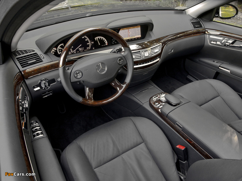 Images of Mercedes-Benz S 550 (W221) 2006–09 (800 x 600)