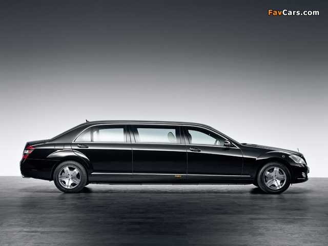 Images of Mercedes-Benz S 600 Guard Pullman (W221) 2008–09 (640 x 480)
