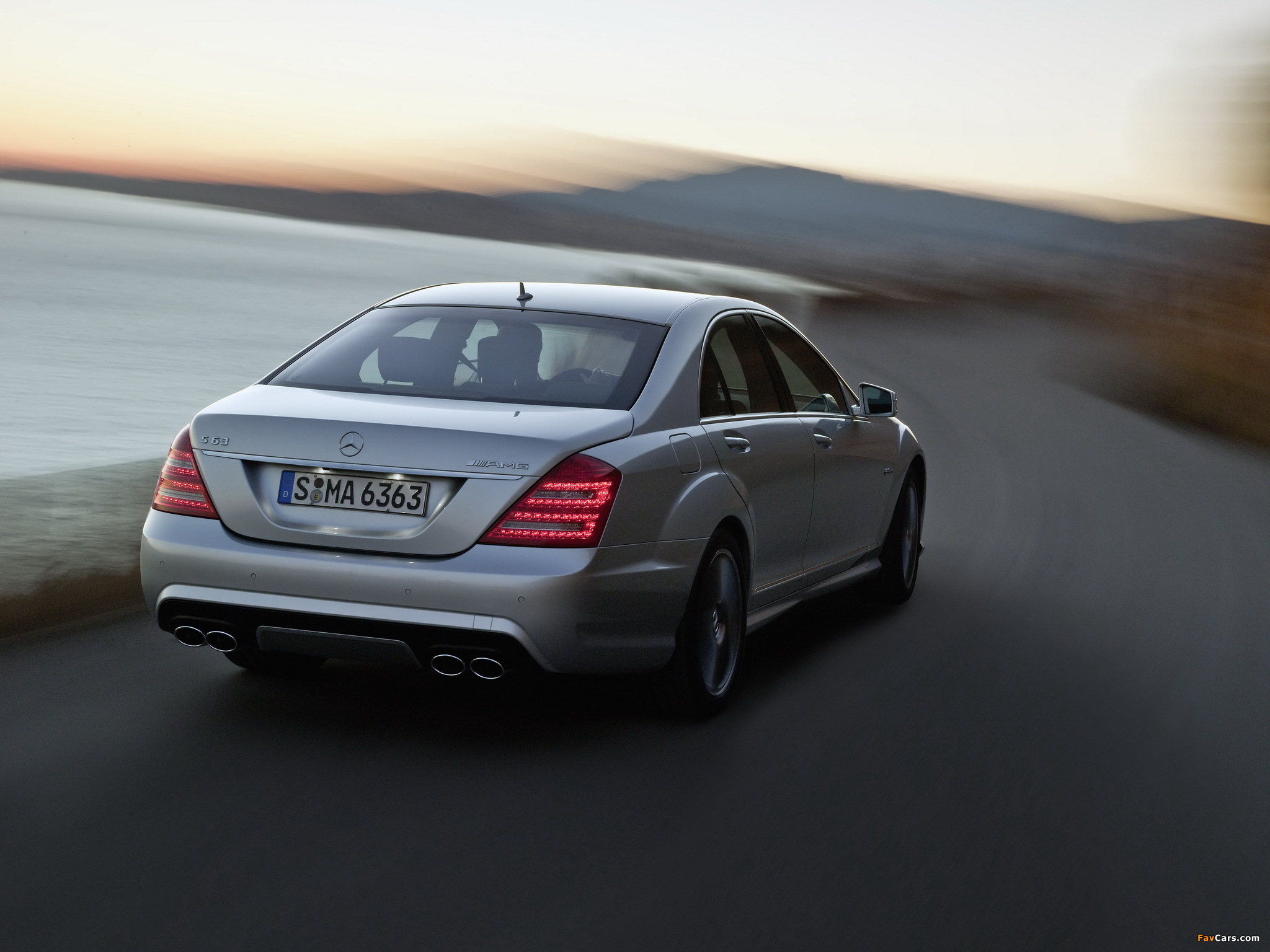 Images of Mercedes-Benz S 63 AMG (W221) 2009–10 (2048 x 1536)
