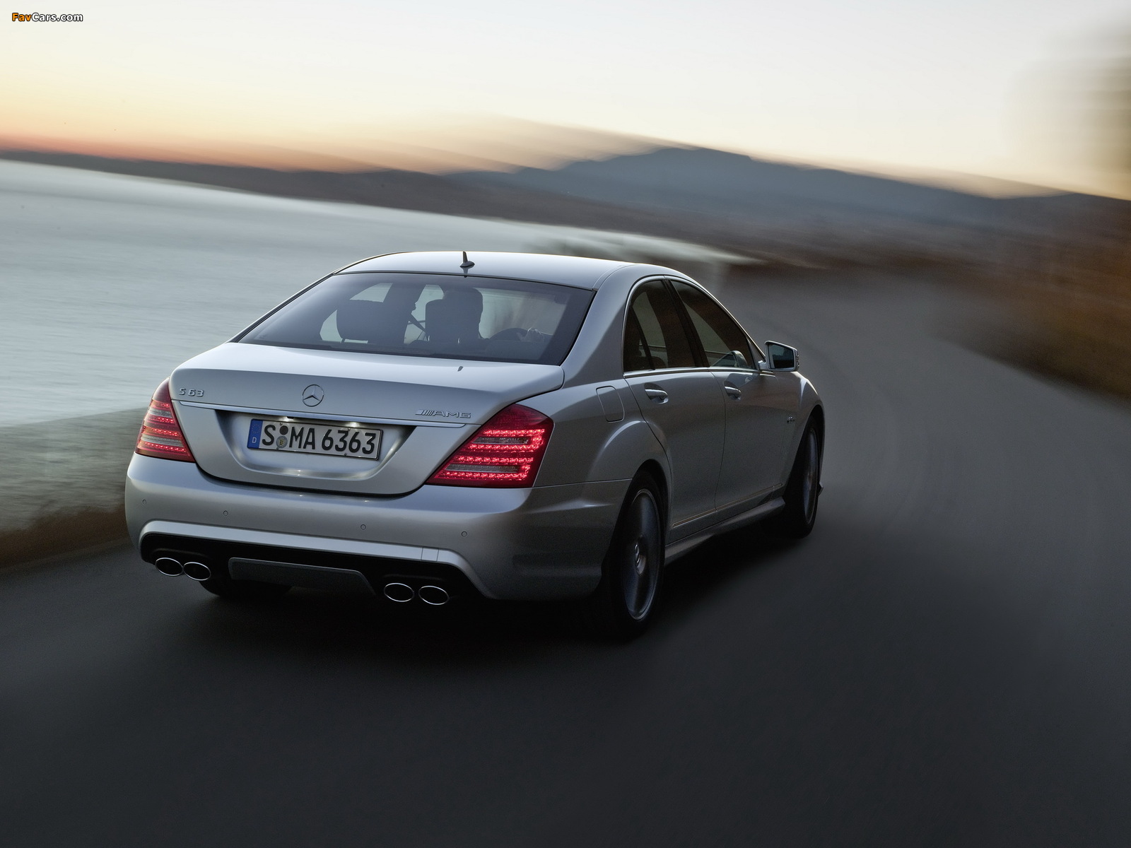 Images of Mercedes-Benz S 63 AMG (W221) 2009–10 (1600 x 1200)