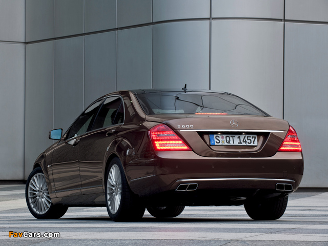 Images of Mercedes-Benz S 600 (W221) 2009–13 (640 x 480)