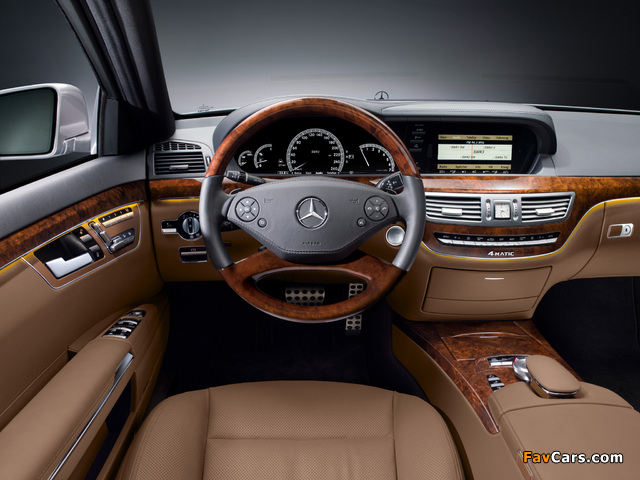 Images of Mercedes-Benz S 500 4MATIC AMG Sports Package (W221) 2009–13 (640 x 480)