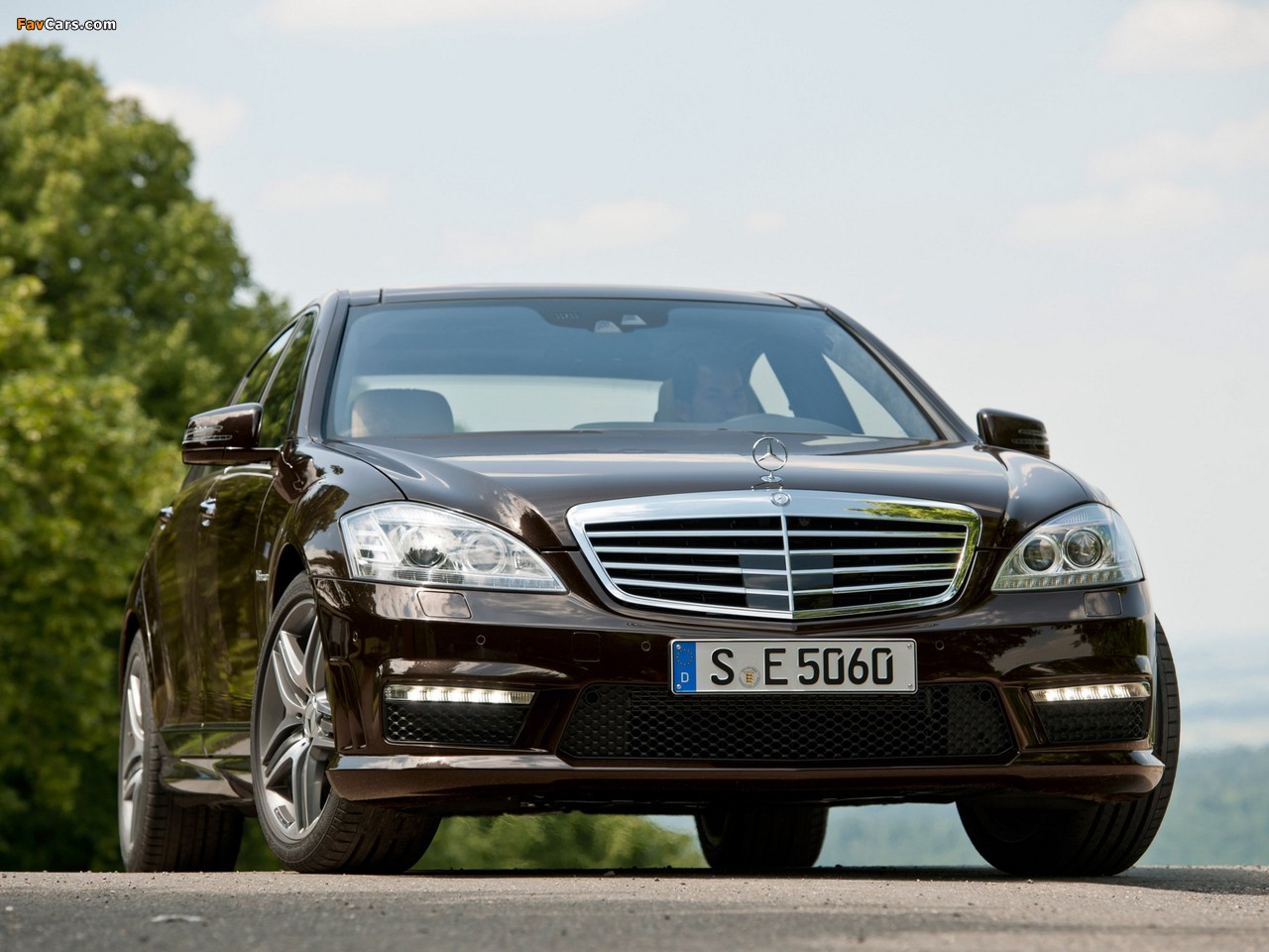 Images of Mercedes-Benz S 63 AMG (W221) 2010–13 (1280 x 960)