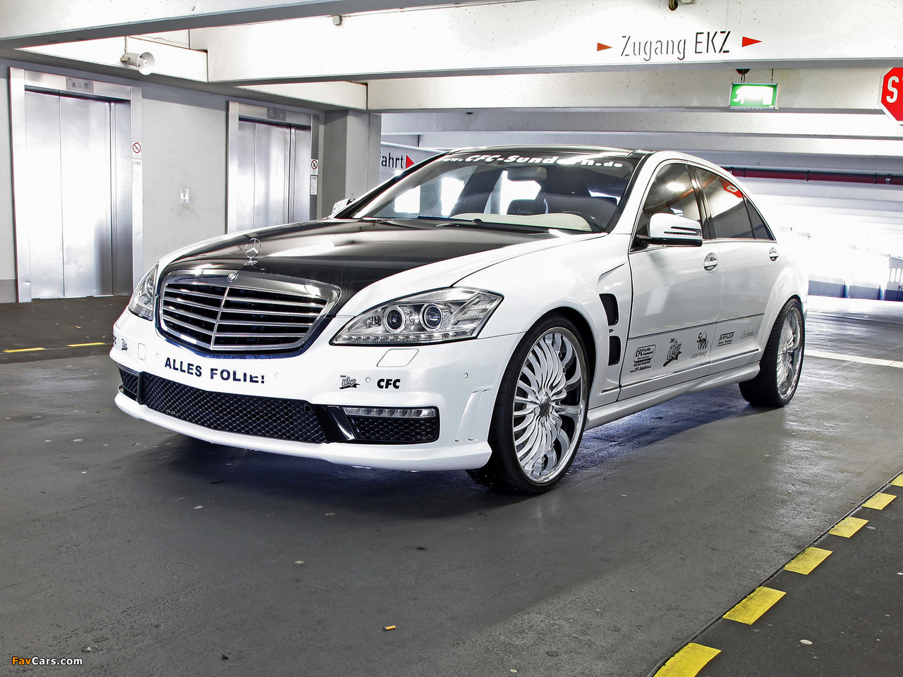 Images of CFC Mercedes-Benz S 65 AMG (W221) 2012–13 (1280 x 960)