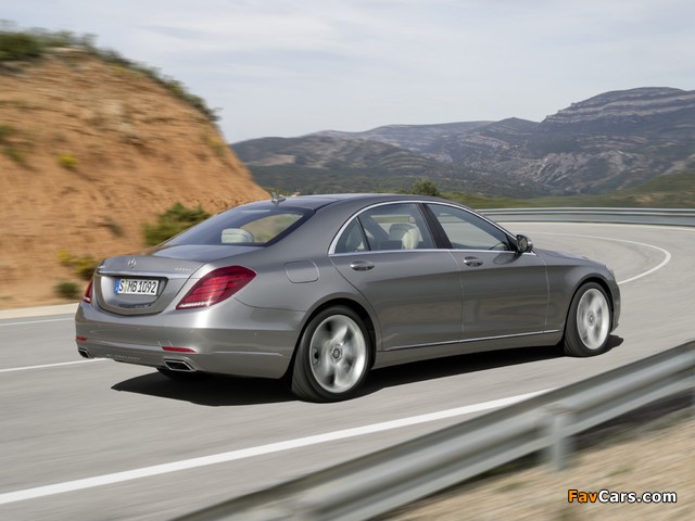 Images of Mercedes-Benz S 400 Hybrid (W222) 2013 (640 x 480)