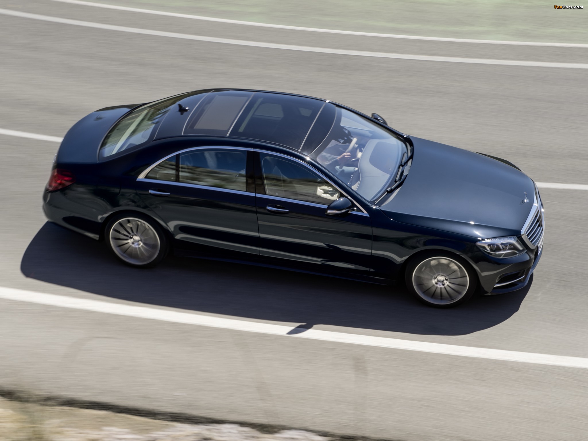 Images of Mercedes-Benz S 350 BlueTec AMG Sports Package (W222) 2013 (2048 x 1536)