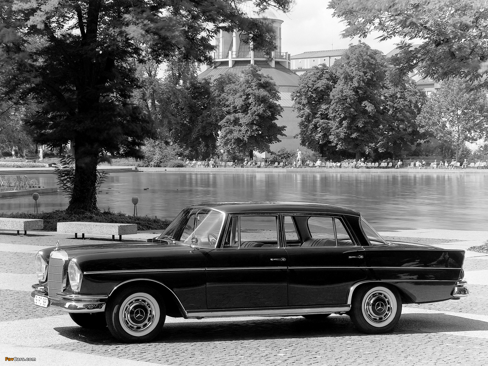 Mercedes-Benz 220 SE (W111) 1959–65 wallpapers (1600 x 1200)
