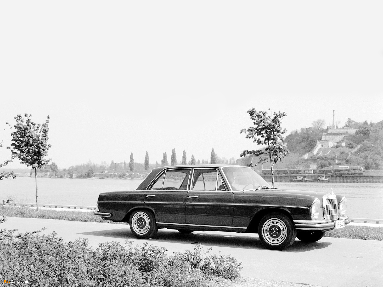 Mercedes-Benz 280 SE (W108) 1967–72 images (1600 x 1200)