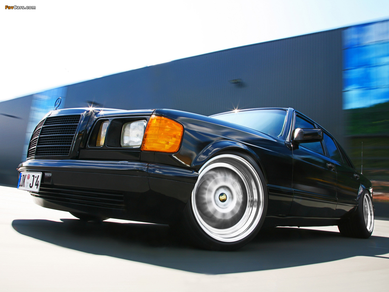 Inden Design Mercedes-Benz 560 SE (W126) 1991 pictures (1280 x 960)