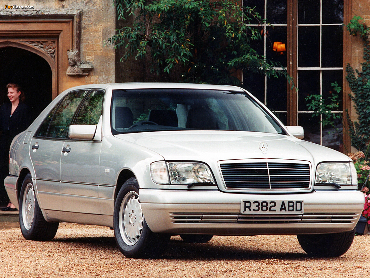 Mercedes-Benz S-Klasse UK-spec (W140) 1993–98 photos (1280 x 960)