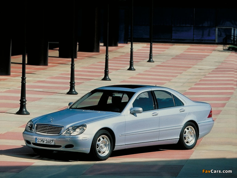 Mercedes-Benz S 320 (W220) 1998–2002 images (800 x 600)