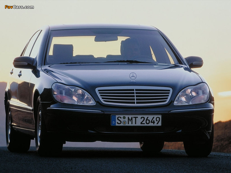 Mercedes-Benz S 320 (W220) 1998–2002 photos (800 x 600)