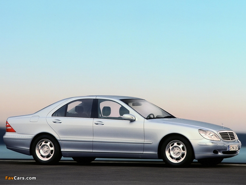Mercedes-Benz S 320 (W220) 1998–2002 pictures (800 x 600)