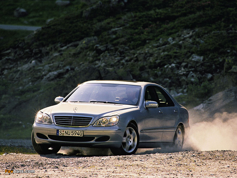 Mercedes-Benz S 500 4MATIC (W220) 2002–06 photos (800 x 600)