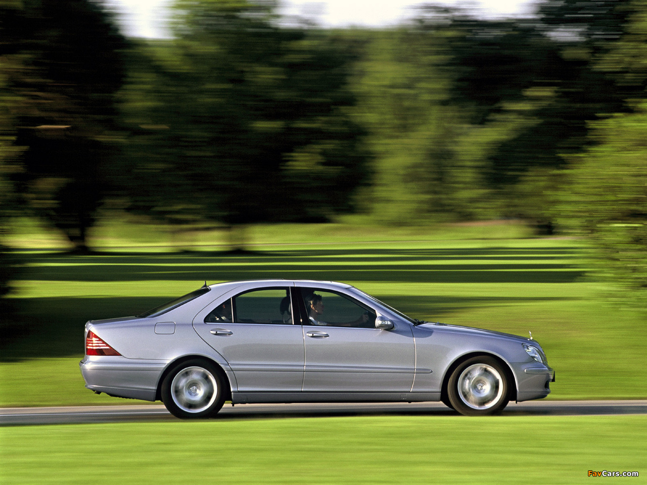 Mercedes-Benz S 500 4MATIC (W220) 2002–06 photos (1280 x 960)