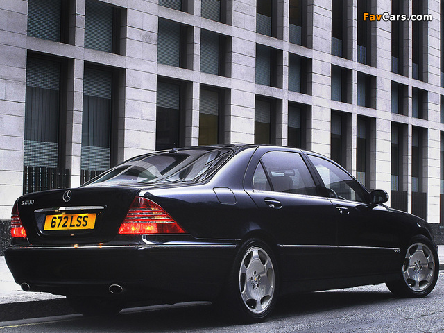 Mercedes-Benz S 600 UK-spec (W220) 2002–05 photos (640 x 480)
