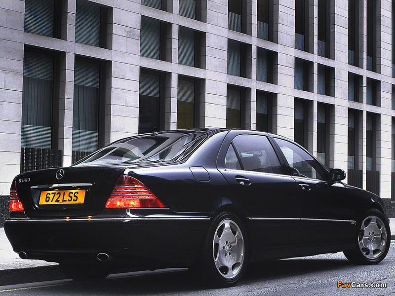 Mercedes-Benz S 600 UK-spec (W220) 2002–05 photos (800 x 600)
