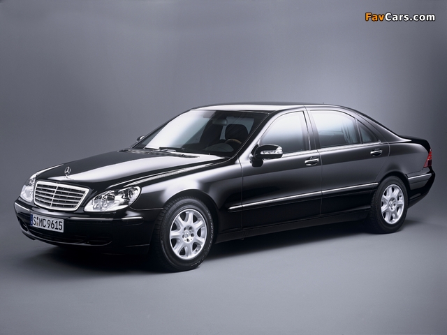 Mercedes-Benz S-Klasse Guard (W220) 2002–05 pictures (640 x 480)