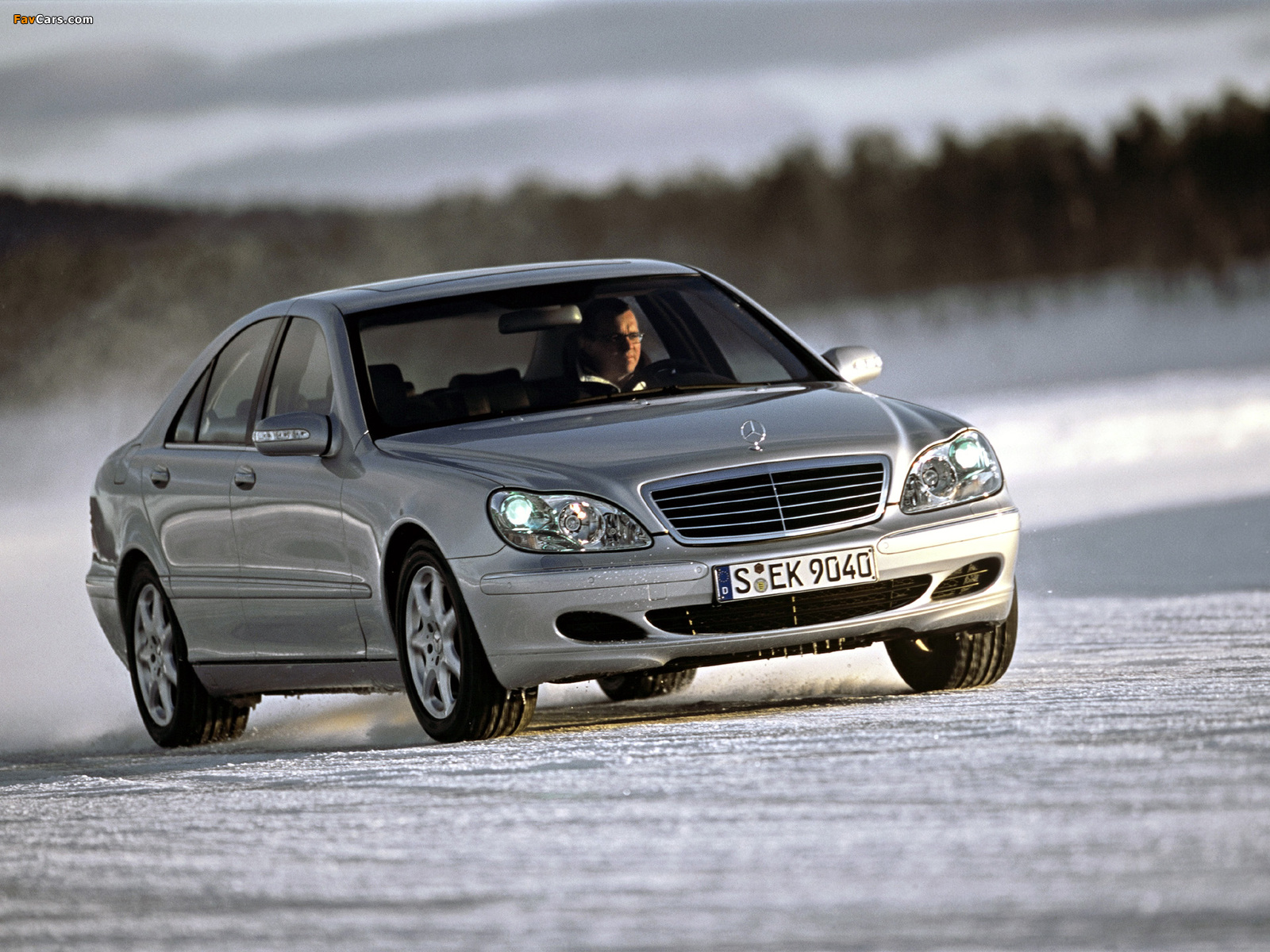 Mercedes-Benz S 500 4MATIC (W220) 2002–06 pictures (1600 x 1200)