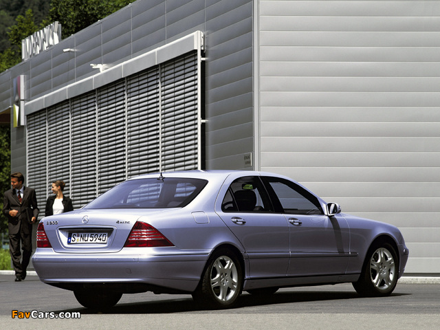 Mercedes-Benz S 500 4MATIC (W220) 2002–06 wallpapers (640 x 480)