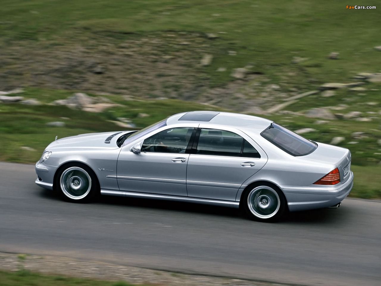 Mercedes-Benz S 65 AMG (W220) 2004–05 photos (1280 x 960)