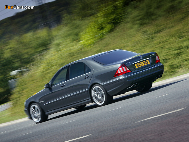 Mercedes-Benz S 65 AMG UK-spec (W220) 2004–05 photos (640 x 480)