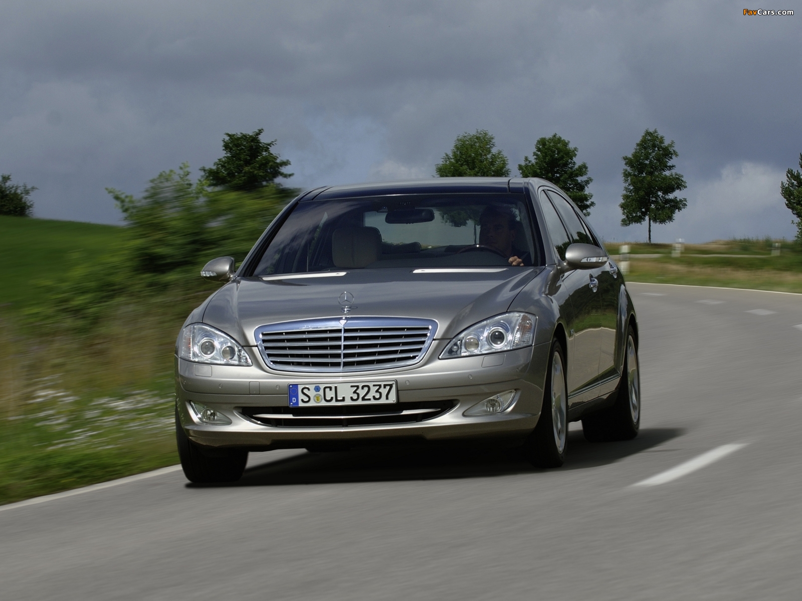 Mercedes-Benz S 600 (W221) 2005–09 pictures (1600 x 1200)