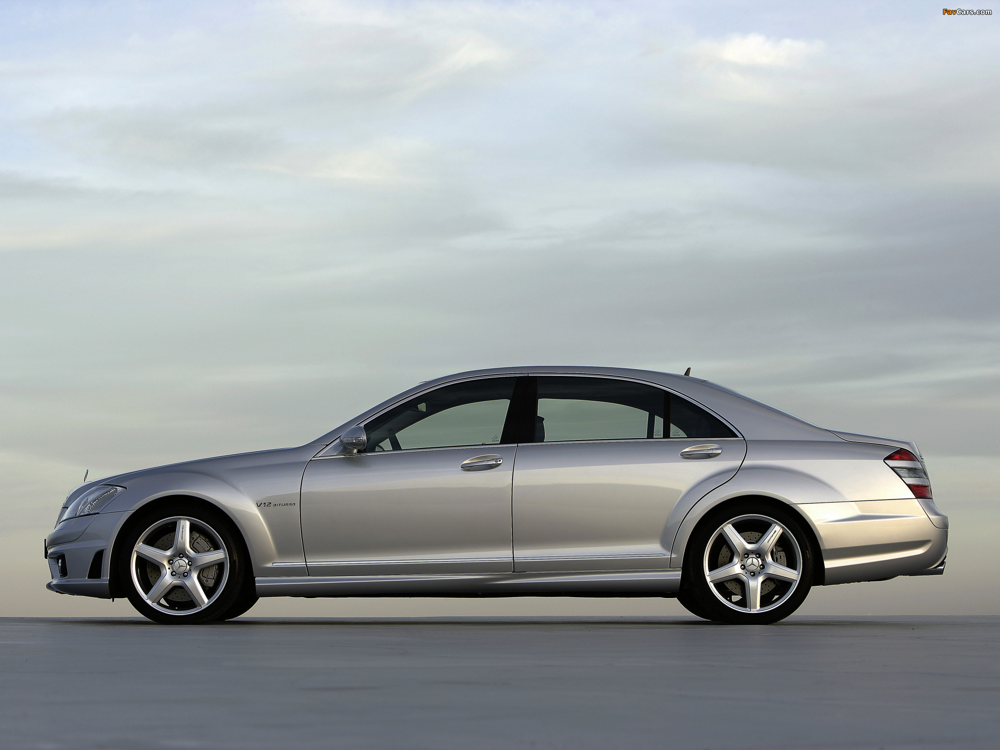 Mercedes-Benz S 65 AMG (W221) 2006–09 images (2048 x 1536)