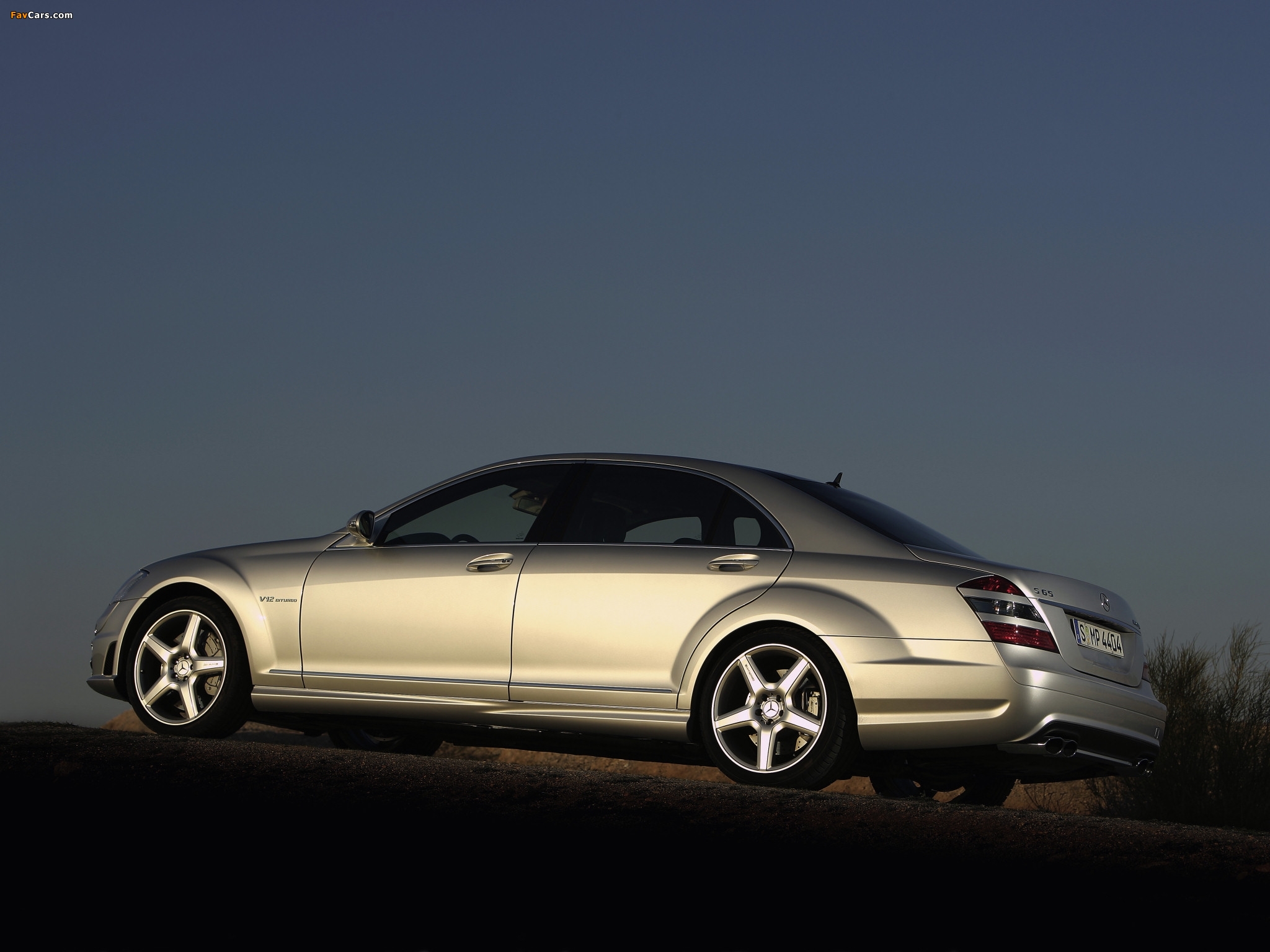 Mercedes-Benz S 65 AMG (W221) 2006–09 pictures (2048 x 1536)