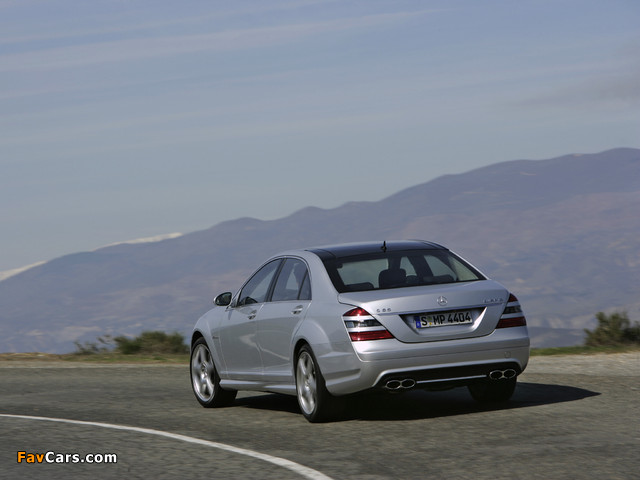 Mercedes-Benz S 65 AMG (W221) 2006–09 pictures (640 x 480)