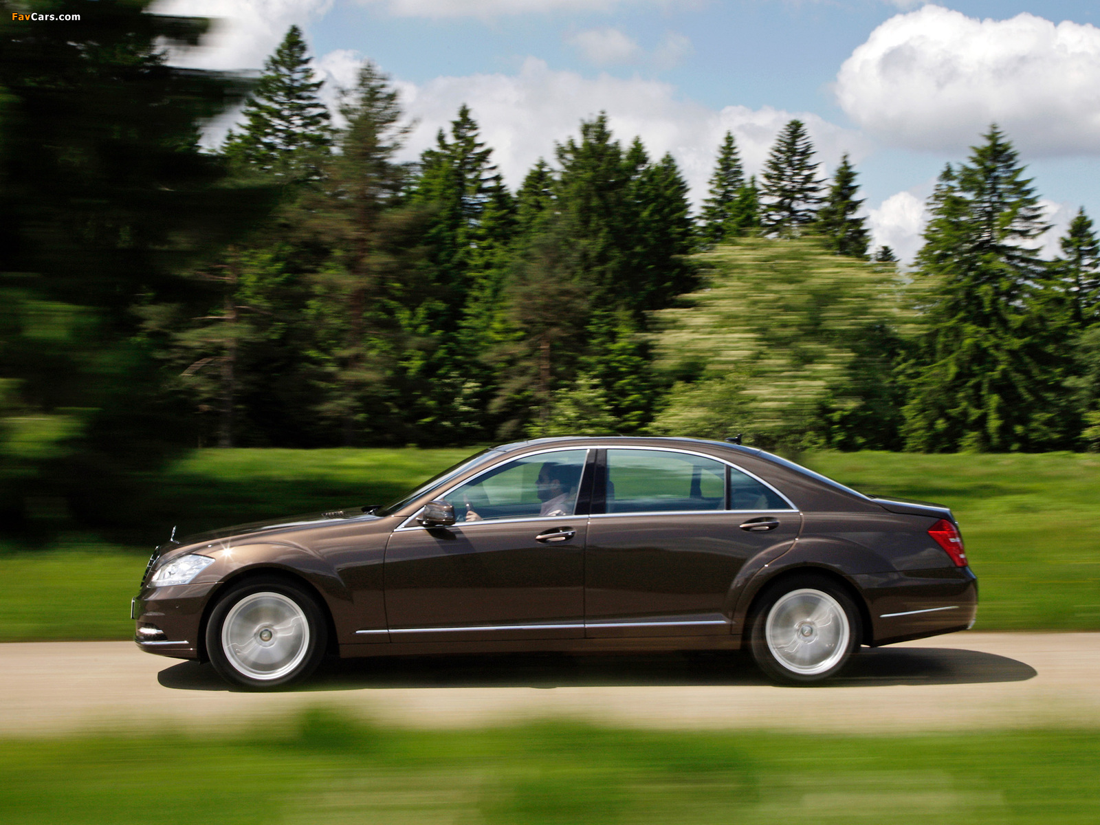 Mercedes-Benz S 550 (W221) 2009–13 images (1600 x 1200)