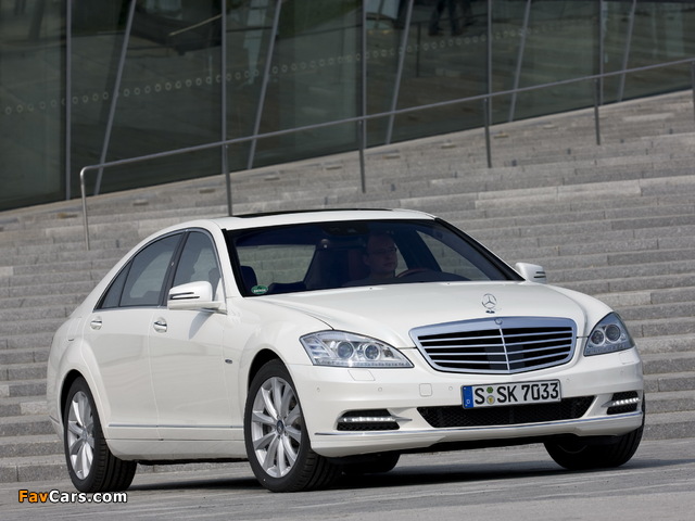 Mercedes-Benz S 400 Hybrid (W221) 2009–13 wallpapers (640 x 480)