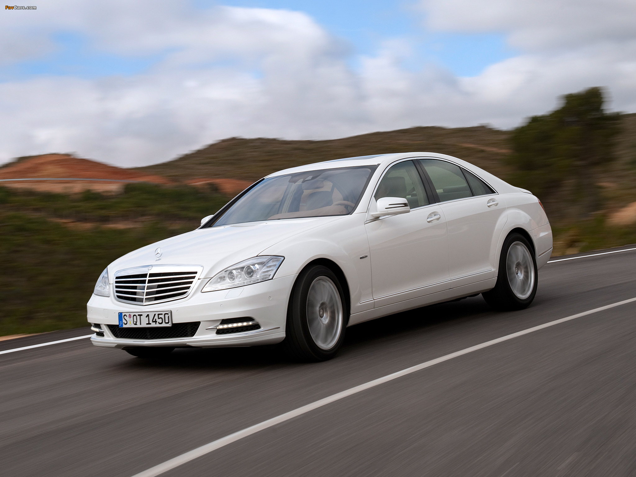Mercedes-Benz S 400 Hybrid (W221) 2009–13 wallpapers (2048 x 1536)