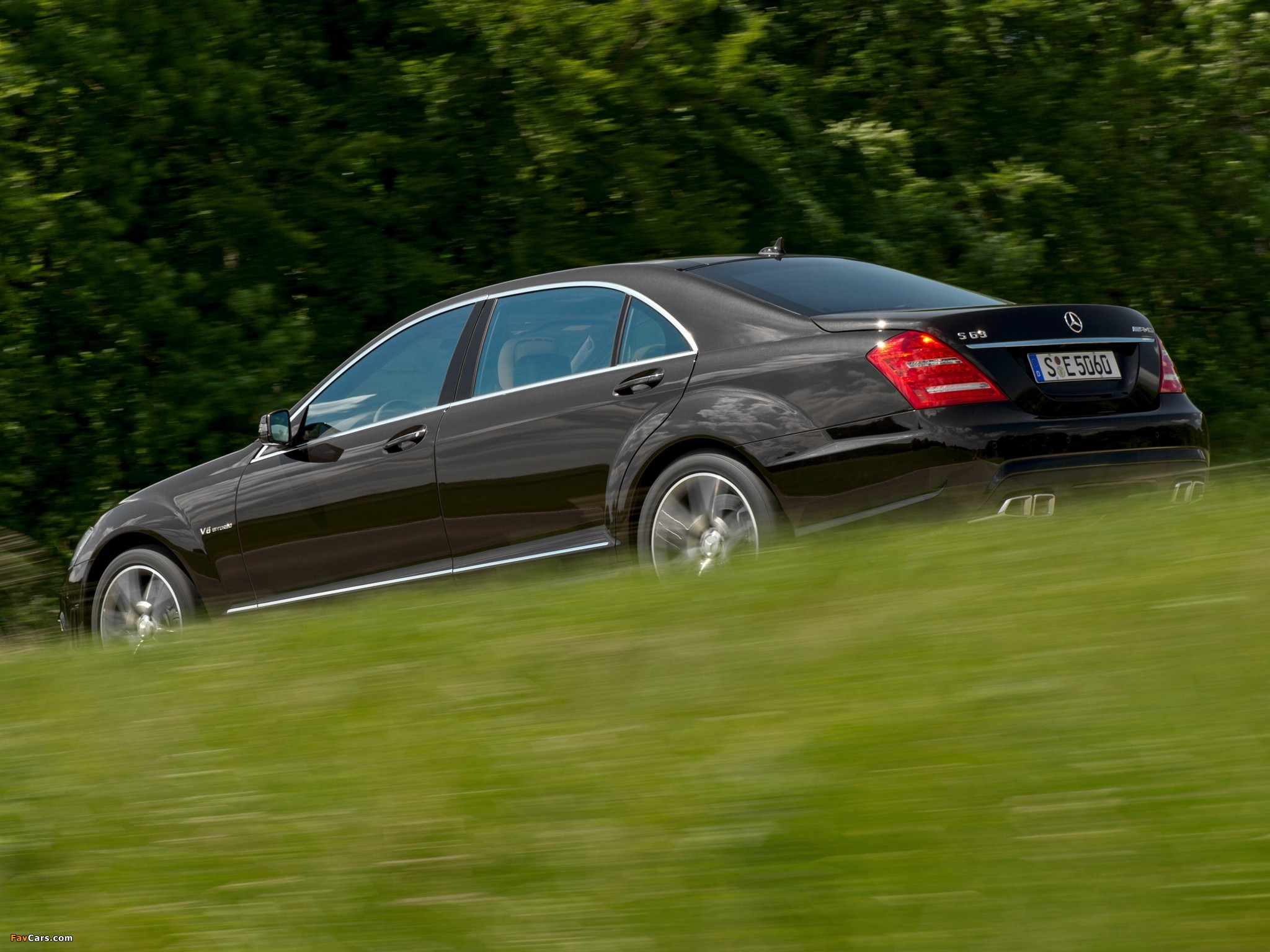 Mercedes-Benz S 63 AMG (W221) 2010–13 images (2048 x 1536)