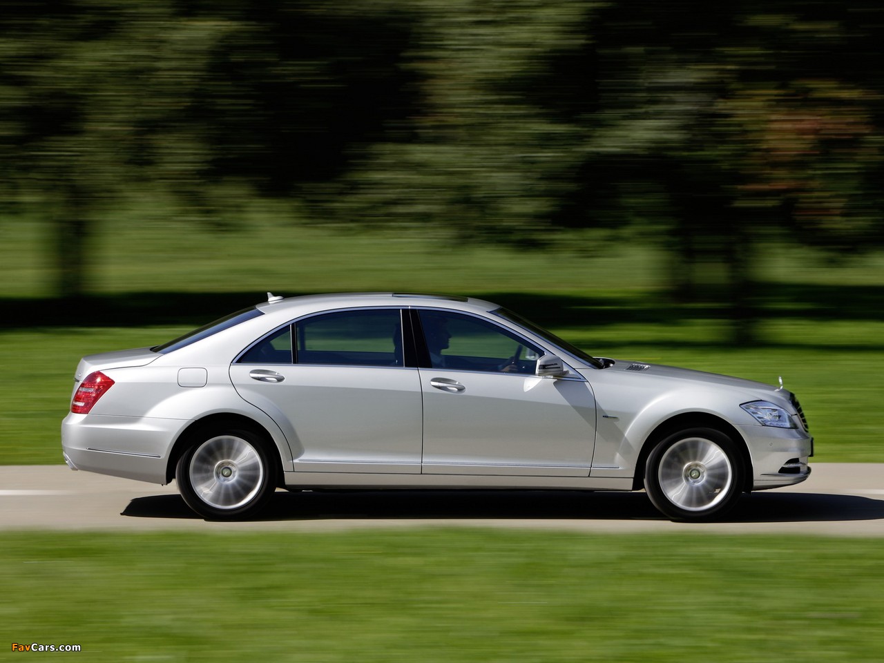 Mercedes-Benz S 250 CDI BlueEfficiency (W221) 2010–13 photos (1280 x 960)