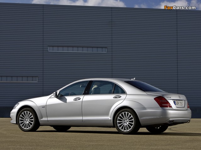 Mercedes-Benz S 250 CDI BlueEfficiency (W221) 2010–13 pictures (640 x 480)