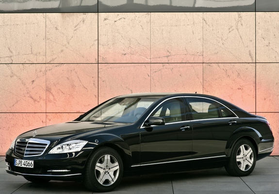 Mercedes-Benz S 600 Guard (W221) 2010–13 wallpapers