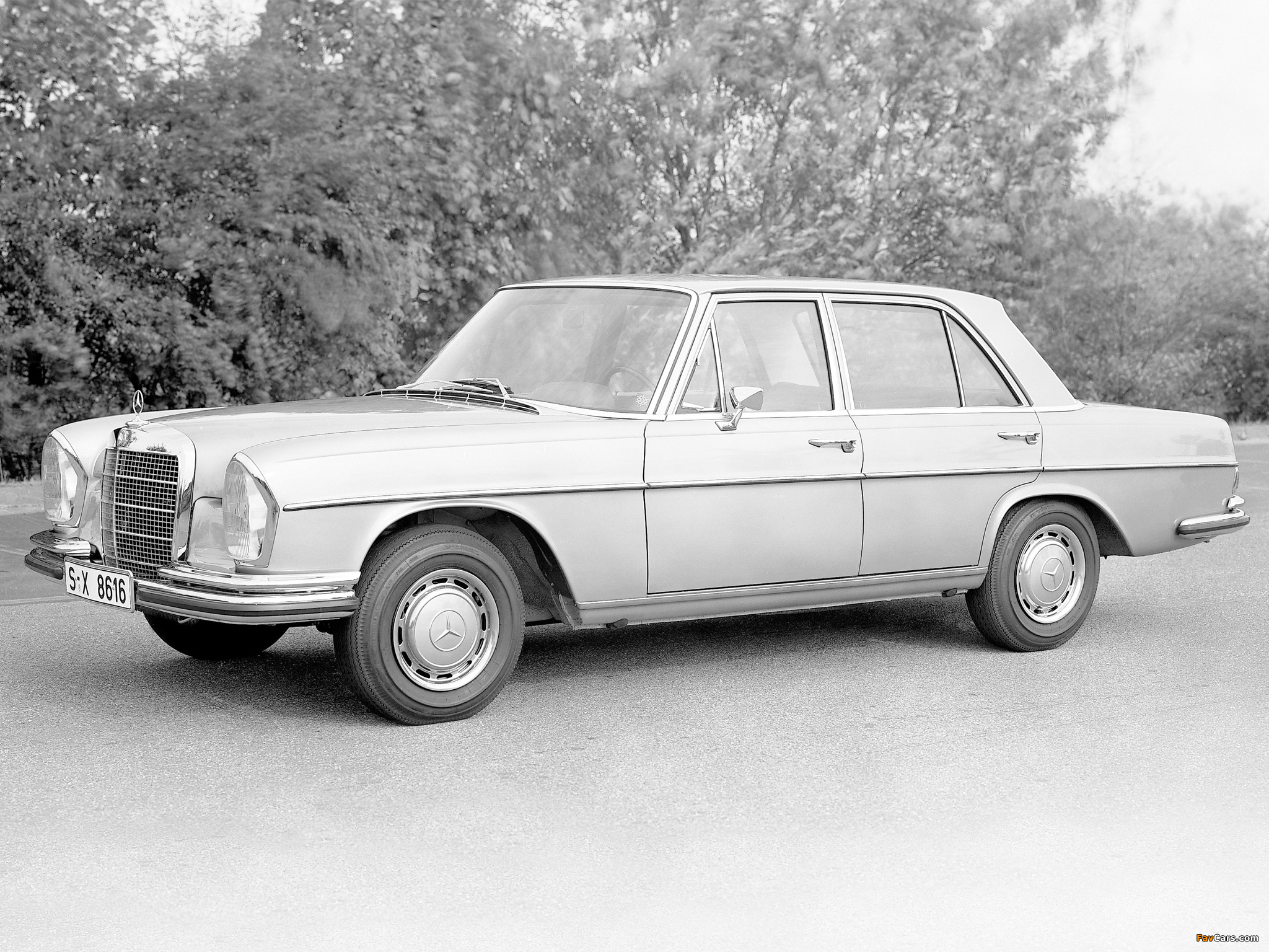 Photos of Mercedes-Benz 280 SE (W108) 1967–72 (2048 x 1536)